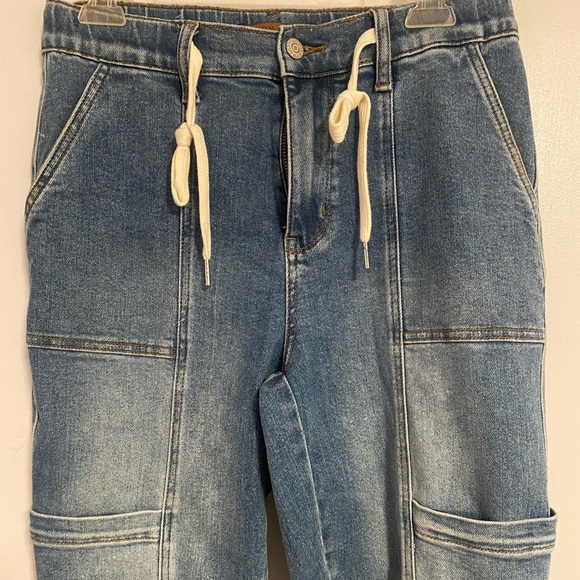 NWOT! Judy Blue High Waist Cargo Cuff Denim Jogger - Size 7(28) - Picture 4 of 11